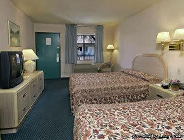 Howard Johnson By Wyndham 3* Norco